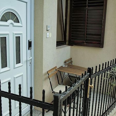 Studio Apartman Gajba In City Center Zagabria Esterno foto